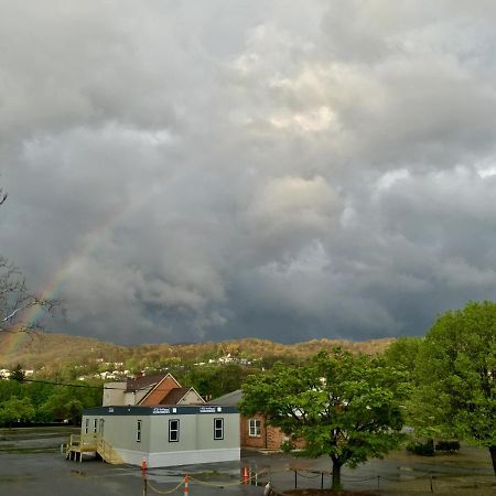 Budget Inn Near Westrock Covington Esterno foto